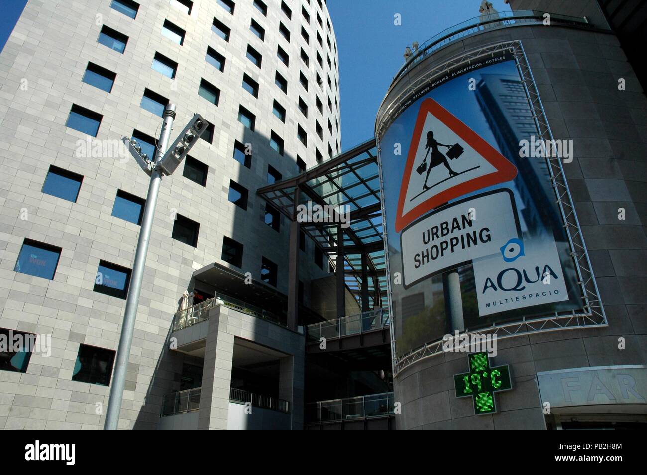 Aqua Multiespacio shopping centre, Valencia, Spain Photo © Simone