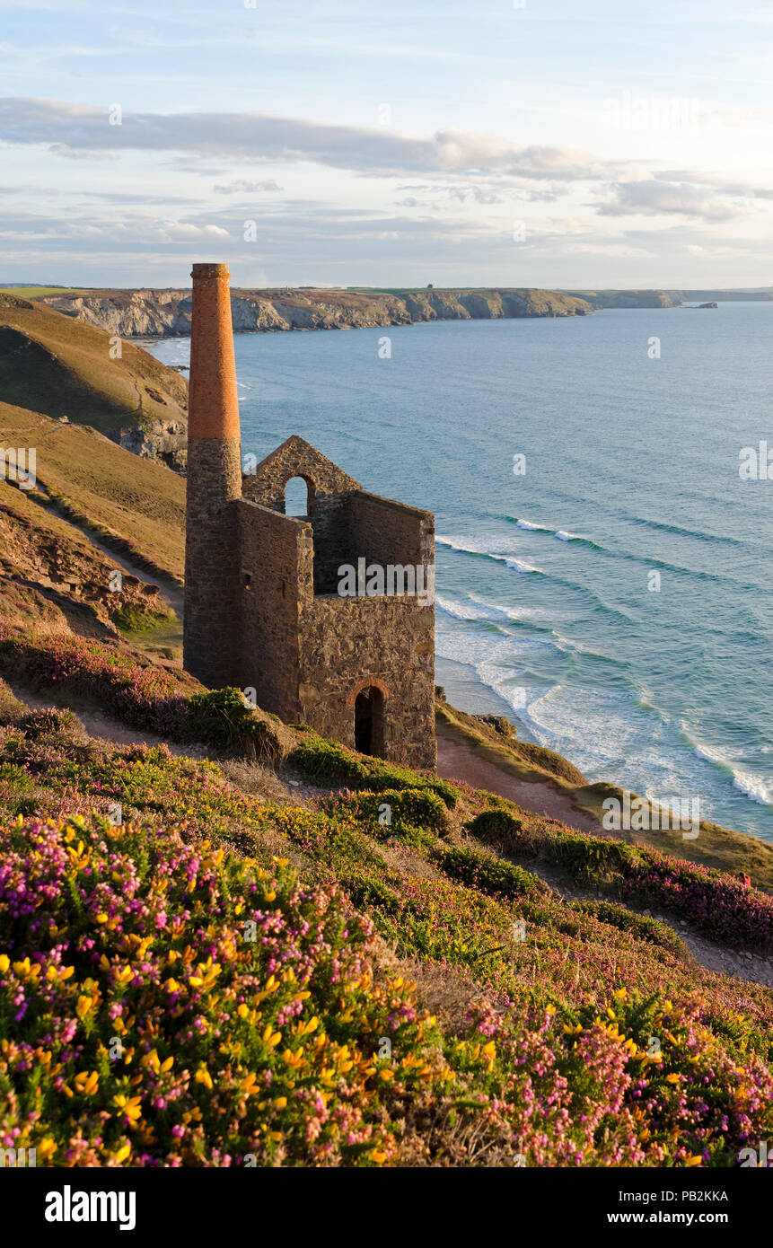 Cornish_tin_mining hires stock photography and images Alamy