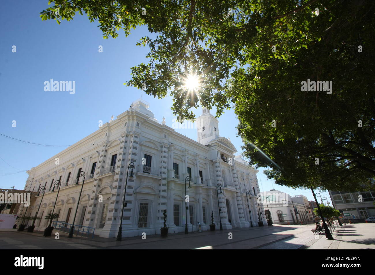 El palacio municipal de Hermosillo y palacio de gobierno del estado de Sonora Stock Photo