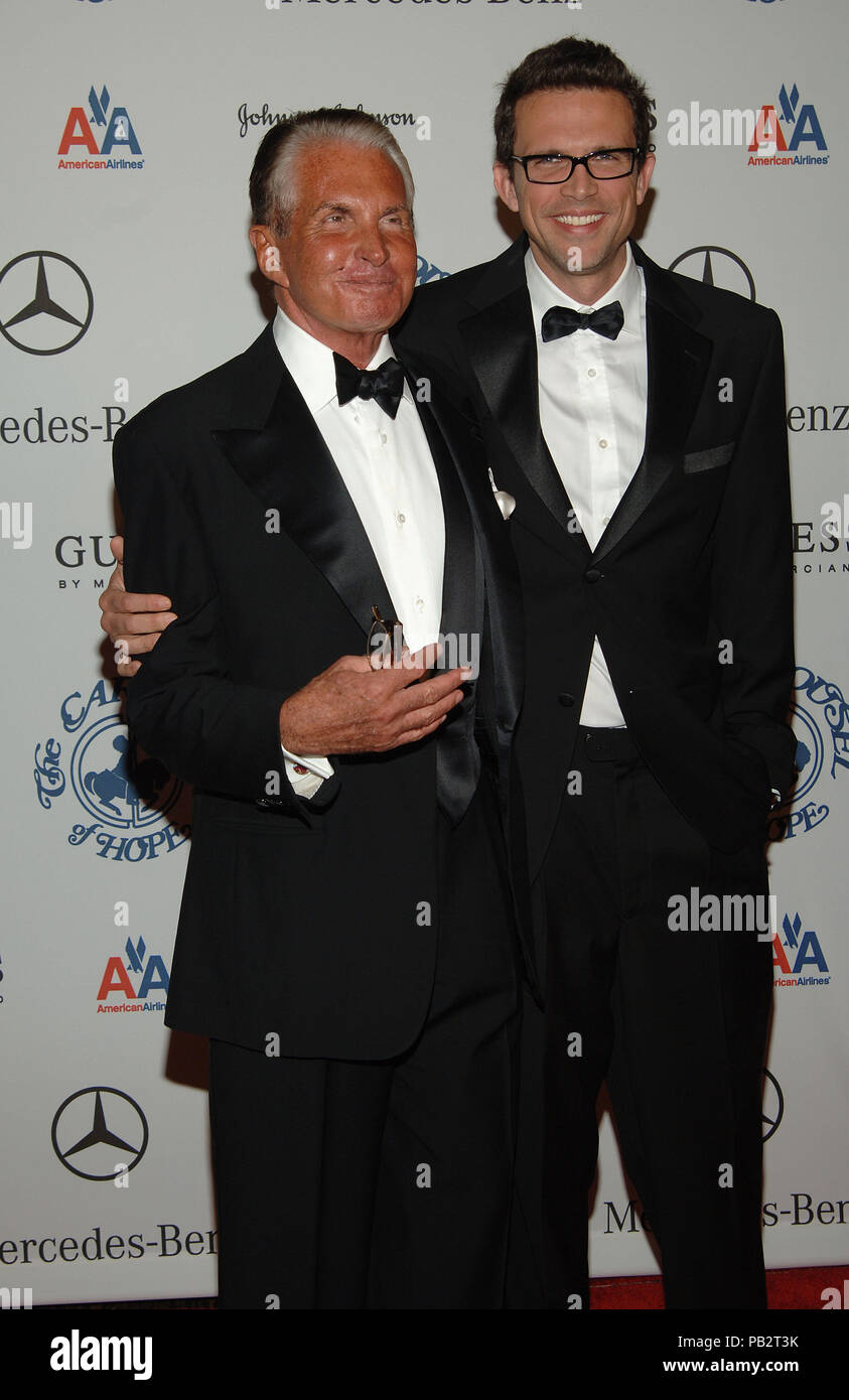 George hamilton and ashley hi-res stock photography and images - Alamy