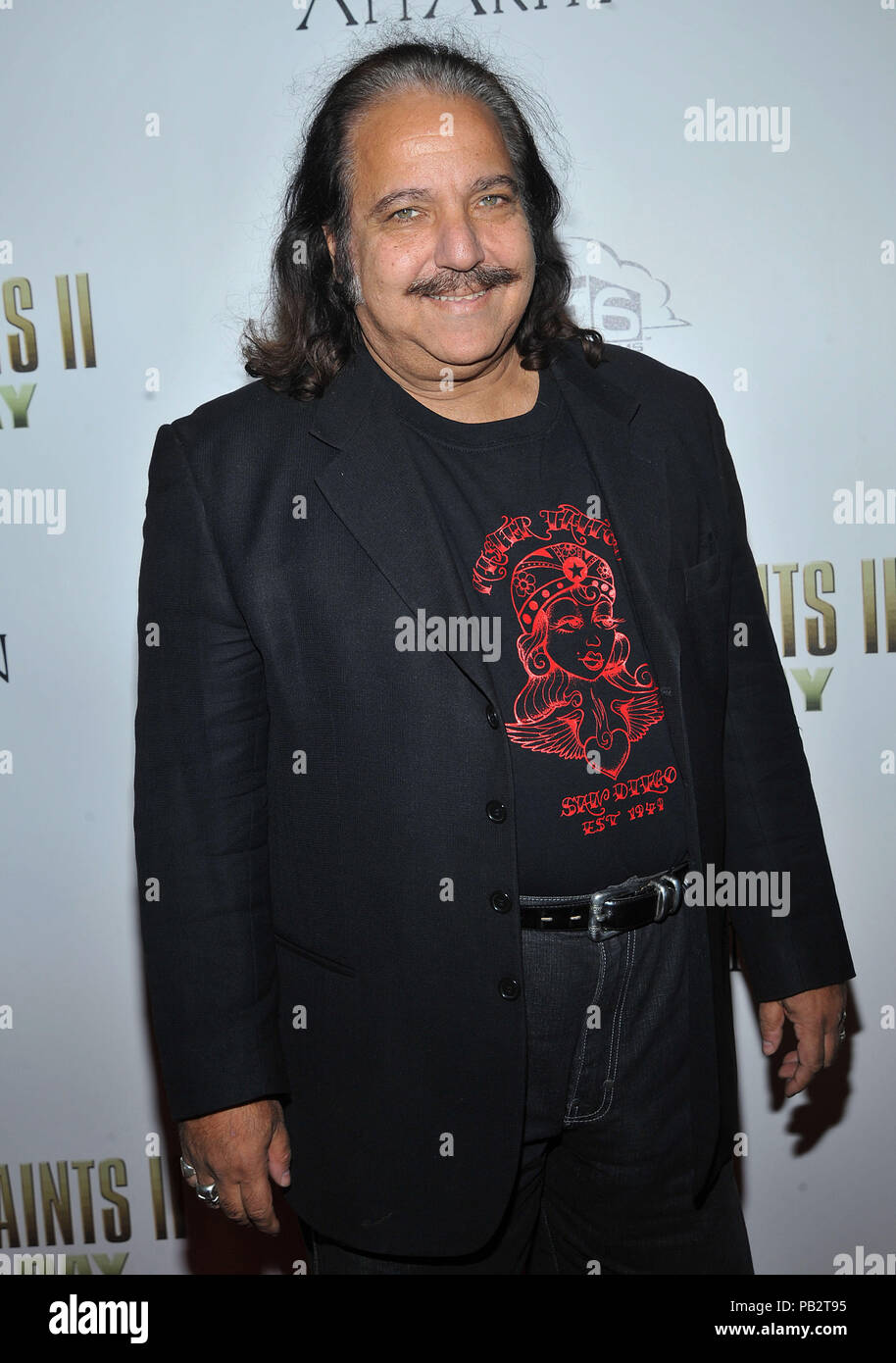 Ron Jeremy  - The Boondock Saints II  Premiere at the Arclight Theatre In Los Angeles.JeremyRon 45 Red Carpet Event, Vertical, USA, Film Industry, Celebrities,  Photography, Bestof, Arts Culture and Entertainment, Topix Celebrities fashion /  Vertical, Best of, Event in Hollywood Life - California,  Red Carpet and backstage, USA, Film Industry, Celebrities,  movie celebrities, TV celebrities, Music celebrities, Photography, Bestof, Arts Culture and Entertainment,  Topix, vertical, one person,, from the years , 2006 to 2009, inquiry tsuni@Gamma-USA.com - Three Quarters Stock Photo