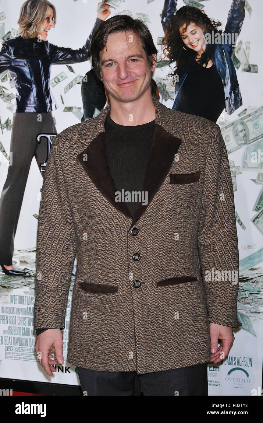 William mapother hi-res stock photography and images - Alamy