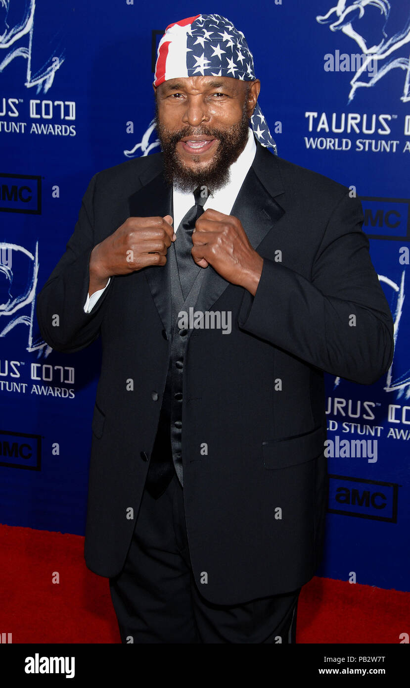 Mister T  arriving at the 2007 TAURUS World Stunt Awards on the Paramount Lot  In Los Angeles.   3/4 eye contact american flag as bandanaMrT 106 Red Carpet Event, Vertical, USA, Film Industry, Celebrities,  Photography, Bestof, Arts Culture and Entertainment, Topix Celebrities fashion /  Vertical, Best of, Event in Hollywood Life - California,  Red Carpet and backstage, USA, Film Industry, Celebrities,  movie celebrities, TV celebrities, Music celebrities, Photography, Bestof, Arts Culture and Entertainment,  Topix, vertical, one person,, from the years , 2006 to 2009, inquiry tsuni@Gamma-USA. Stock Photo