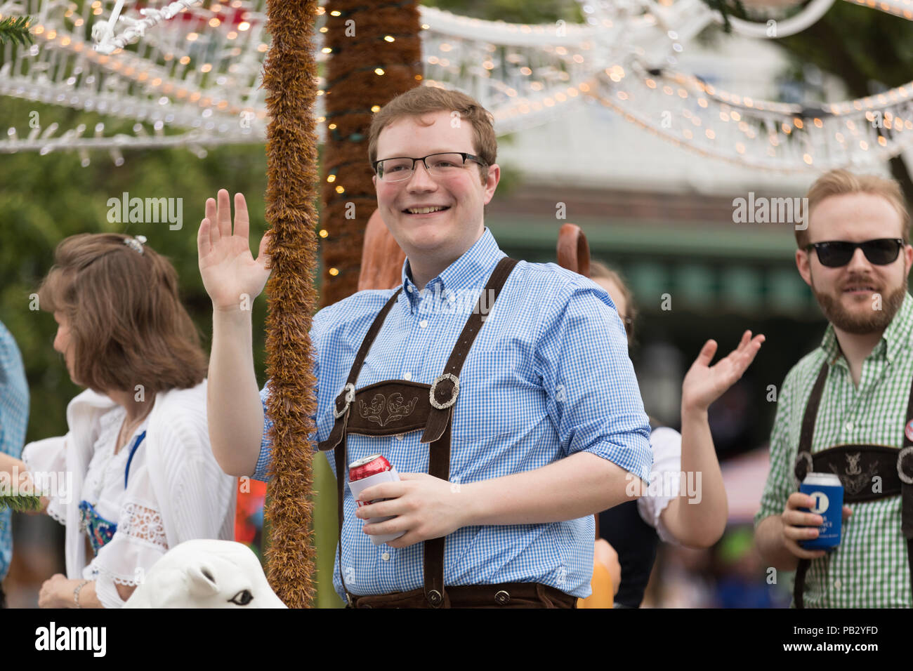 Women drinking german beer hires stock photography and images Alamy