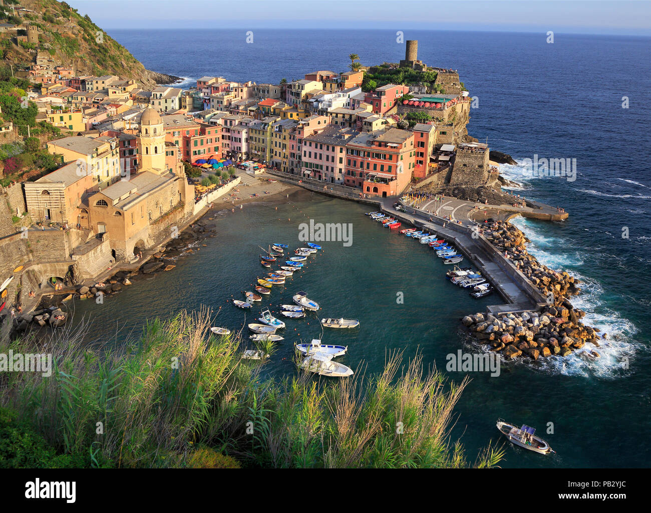 Vernazza Beach Cinque Terre Italy Hi res Stock Photography And Images 