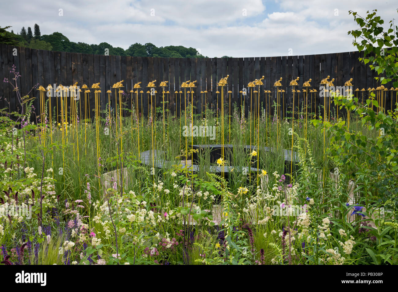 Beautiful show garden (natural planting, colourful meadow flowers
