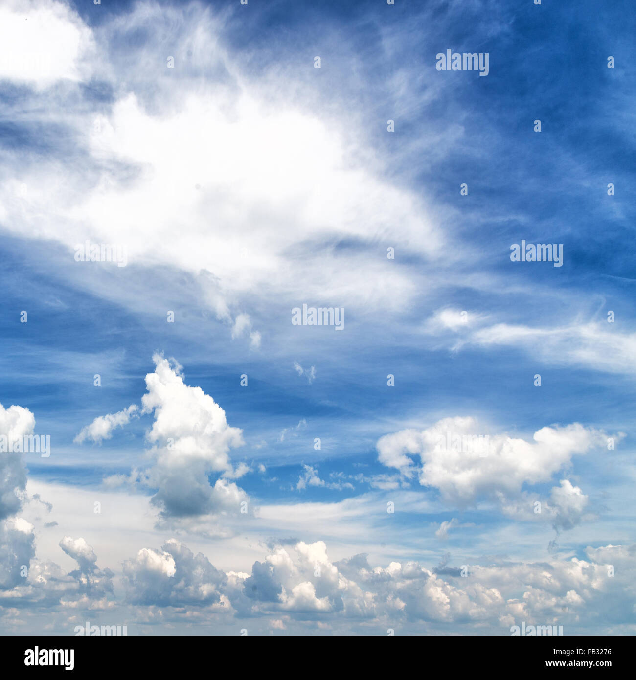 Blue sky with white clouds. Dramatic background Stock Photo - Alamy