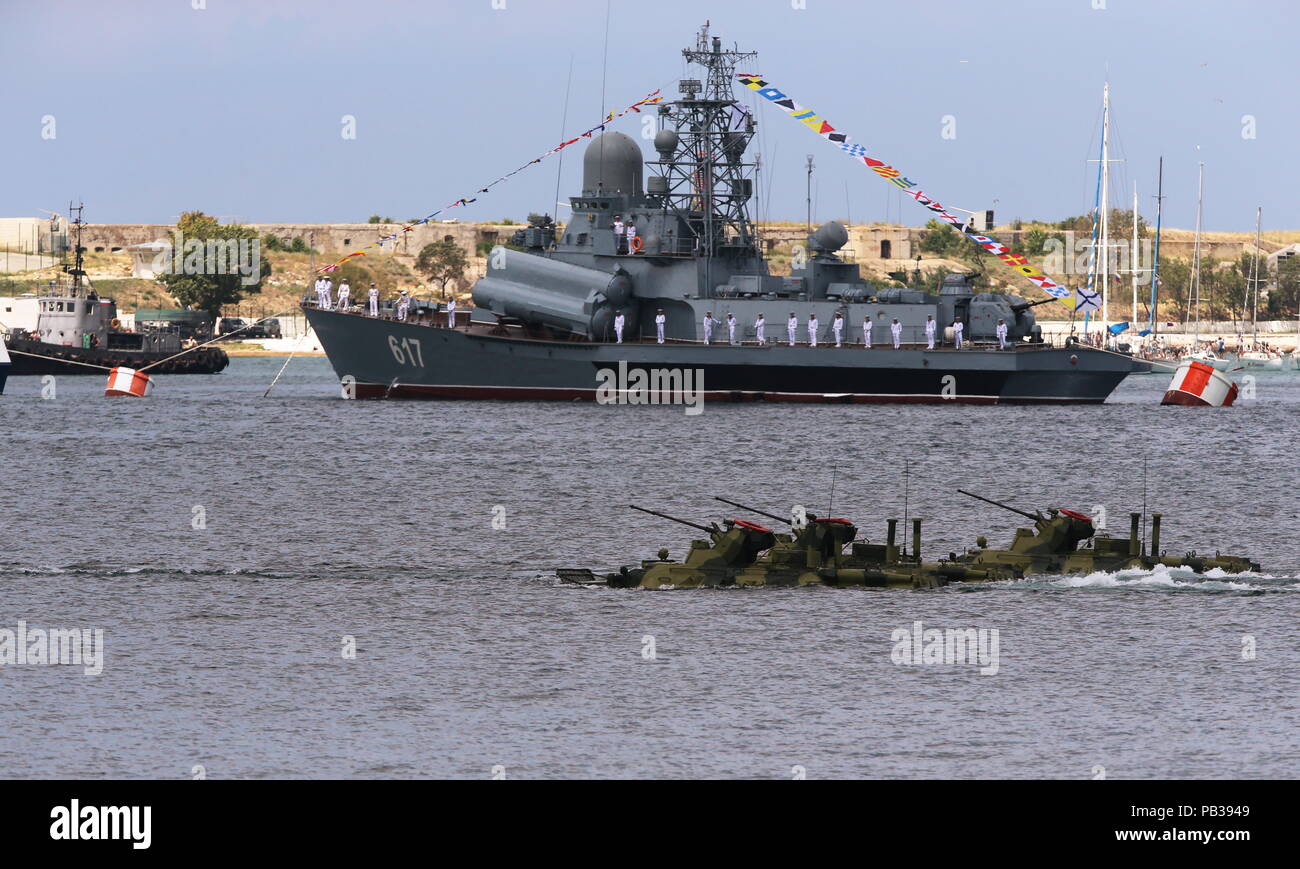 Laid a small missile ship " Laid a small missile ship "