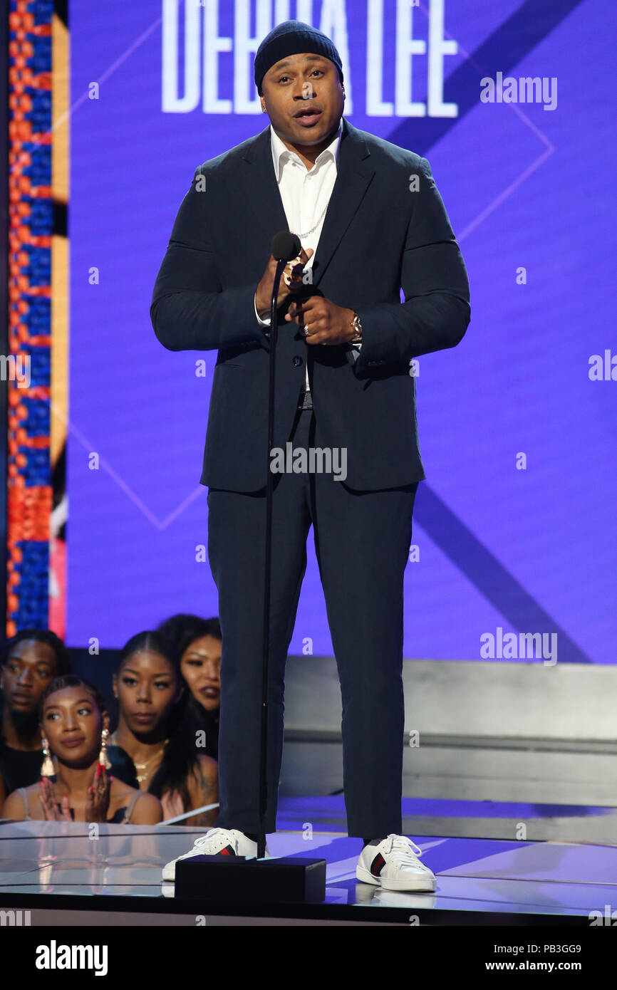 2018 BET Awards -Show Featuring: LL Cool J, James Todd Smith Where: Los  Angeles, California, United States When: 25 Jun 2018 Credit:  FayesVision/WENN.com Stock Photo - Alamy, image size:866x1390