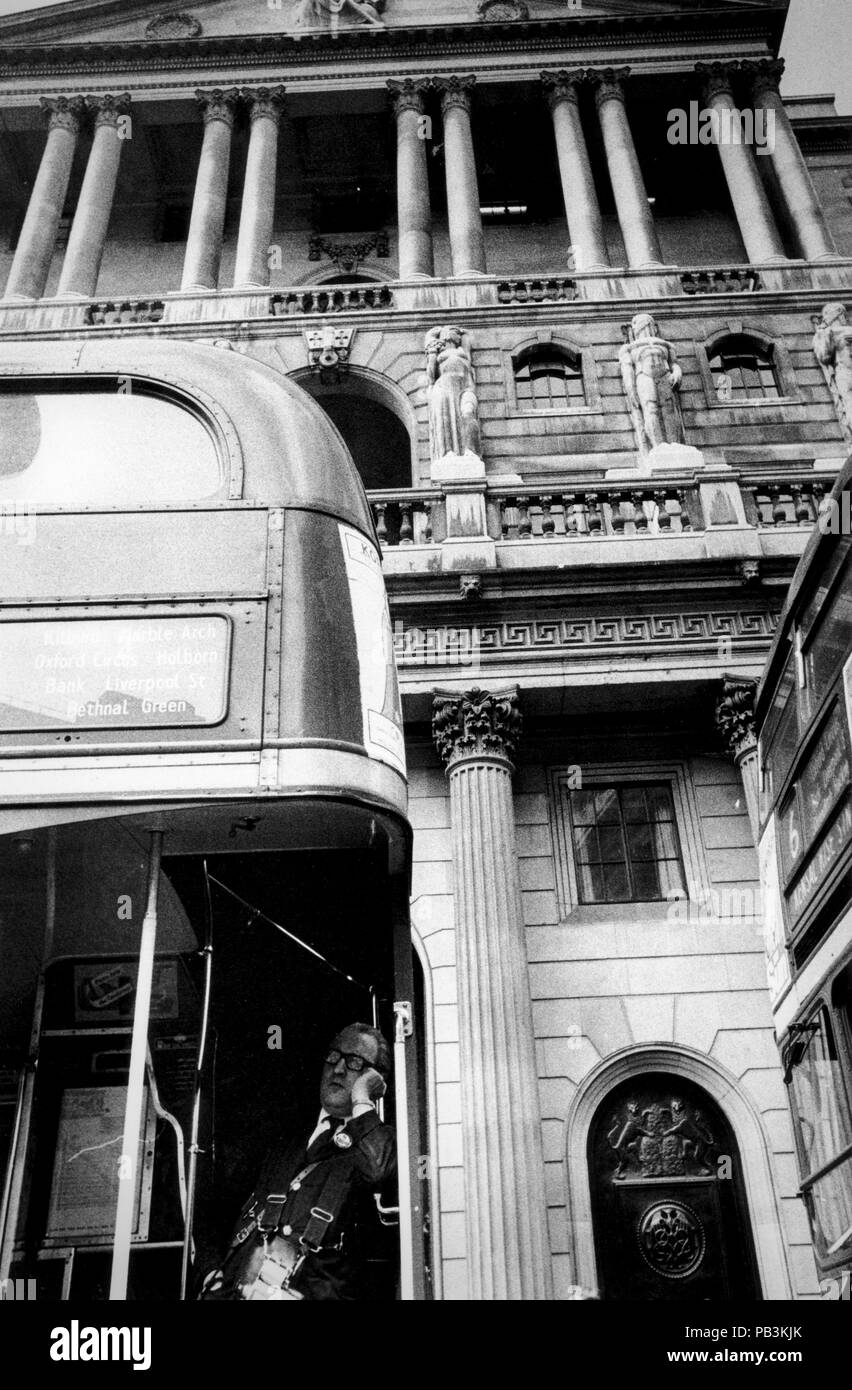 london buses stop in front of the bank of england, london, uk, 70s Stock Photo