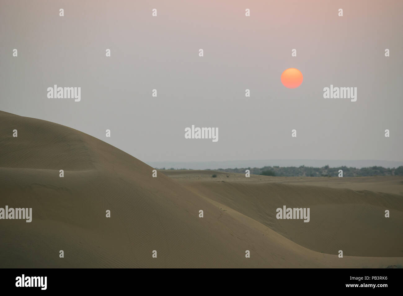 sam-sand-dunes-hi-res-stock-photography-and-images-alamy