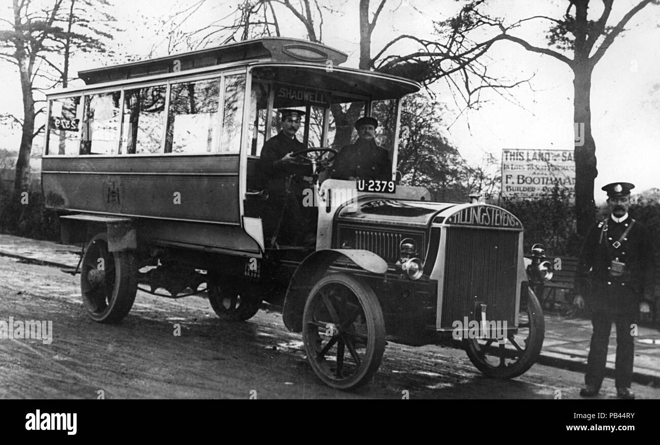 1913 Tilling Stevens TTA2 petrol electric Leeds Tramways Stock Photo