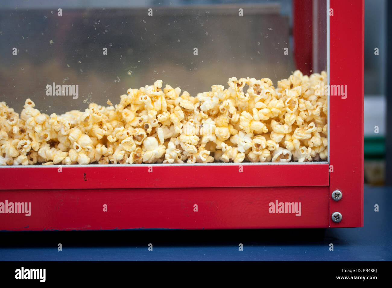 Movie theater popcorn machine hires stock photography and images Alamy