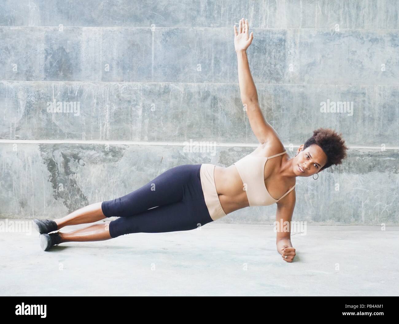 Plank twist workout hi res stock photography and images Alamy