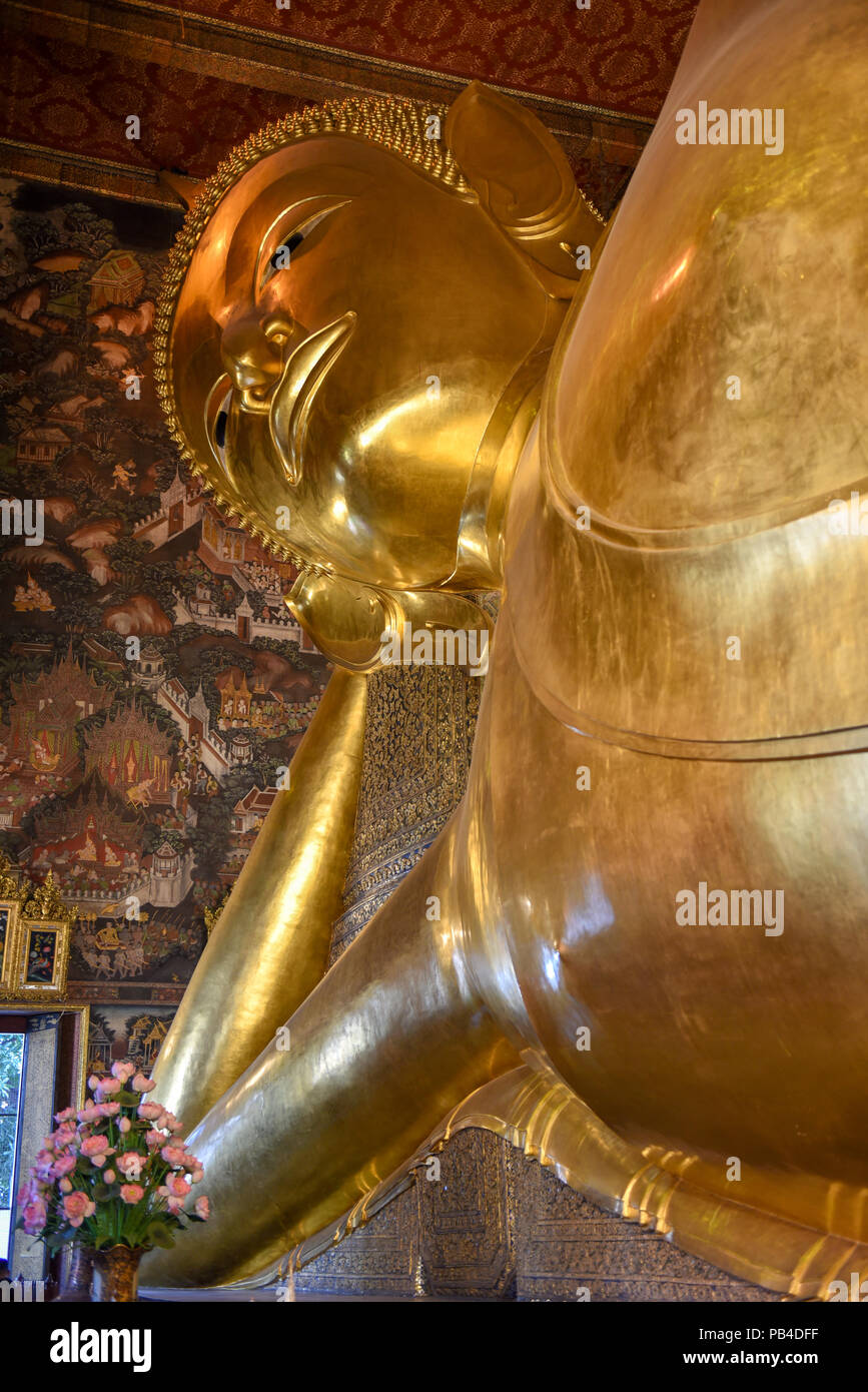Big golden reclining Buddha of Wat Pho temple in Bangkok, Thailand ...