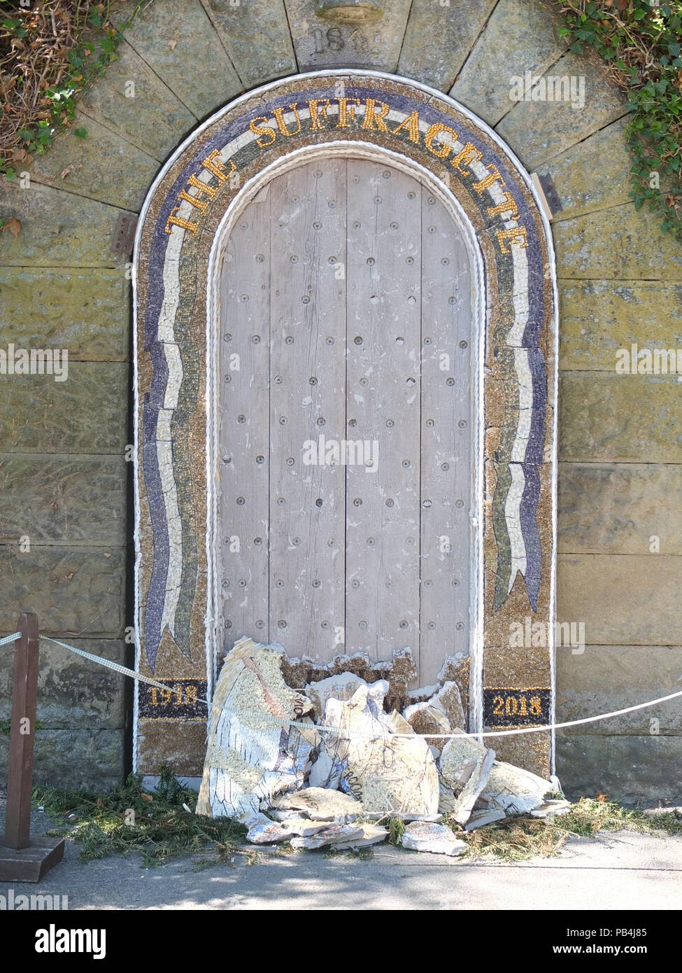 UK heatwave 2018: a well dressing in Rowsley, Derbyshire which has cracked and collapsed owing to excessive sun and heat Stock Photo