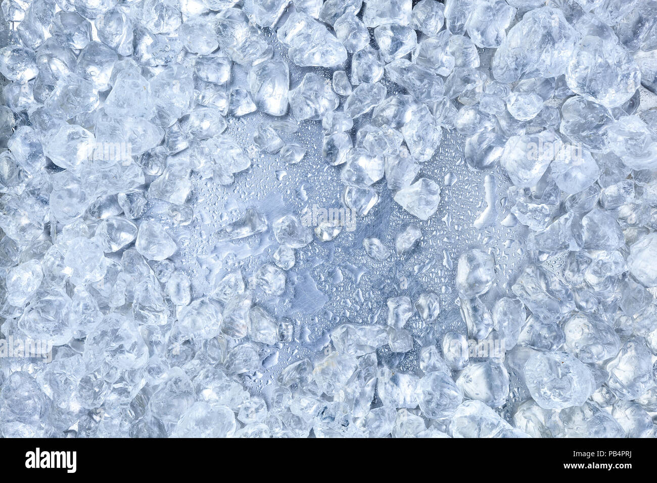 Crushed ice background Stock Photo - Alamy