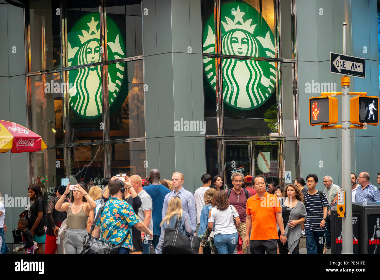 Starbucks storefront hires stock photography and images Alamy