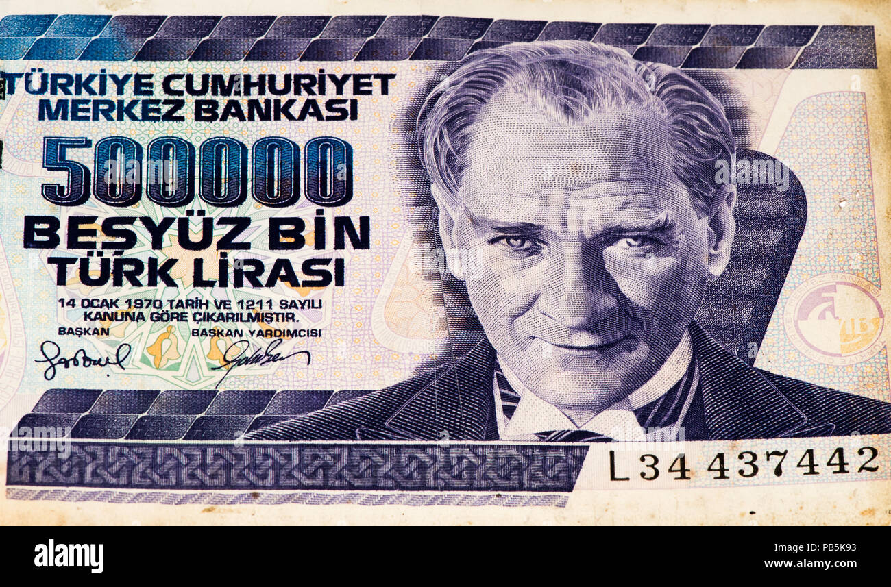 500000 Turkish liras bank note. Turkish lira is the national currency of  Turkey Stock Photo - Alamy