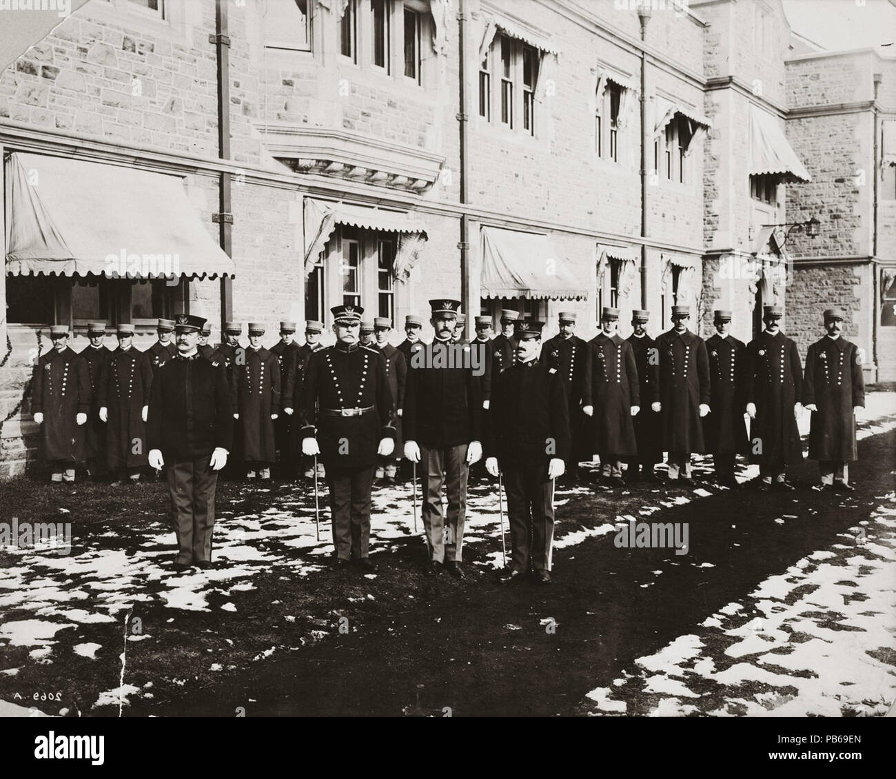 829 Jefferson Guard and officers on the 1904 World's Fair grounds Stock Photo