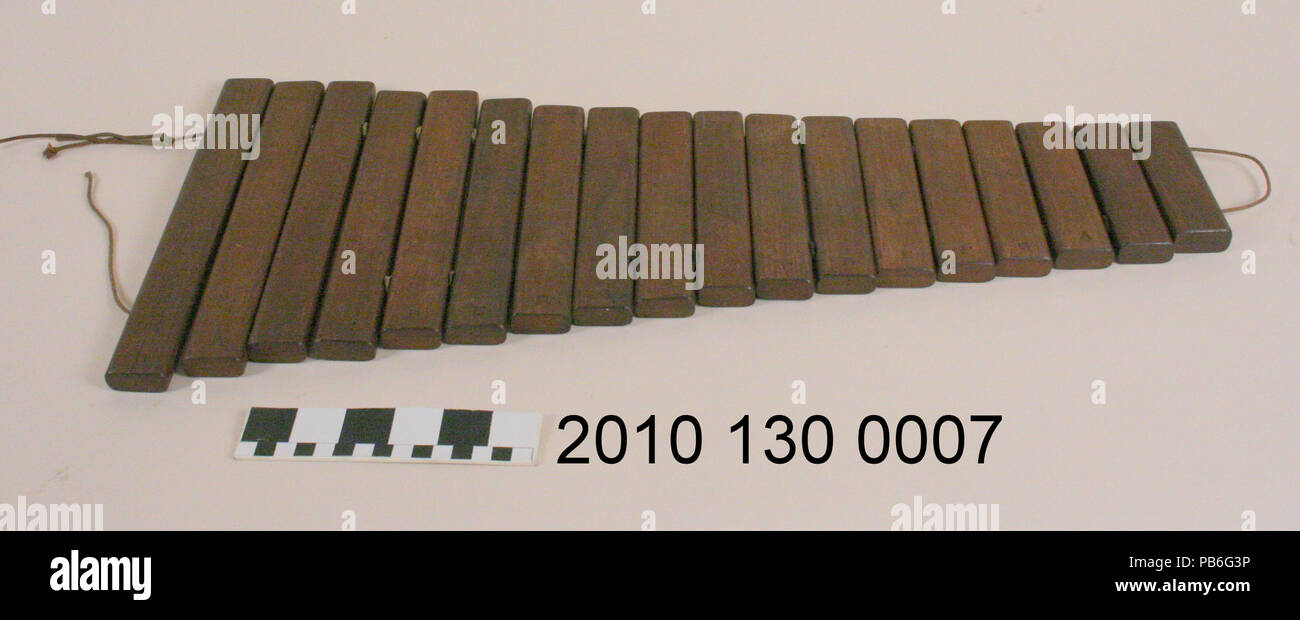 741 Hanging Wood Xylophone Stock Photo Alamy