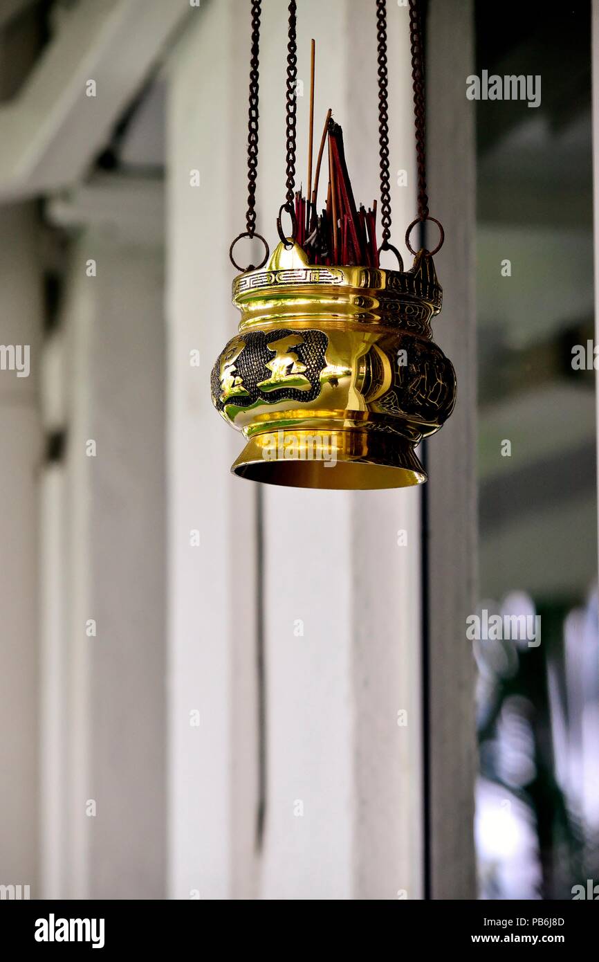 Hanging incense burner hires stock photography and images Alamy