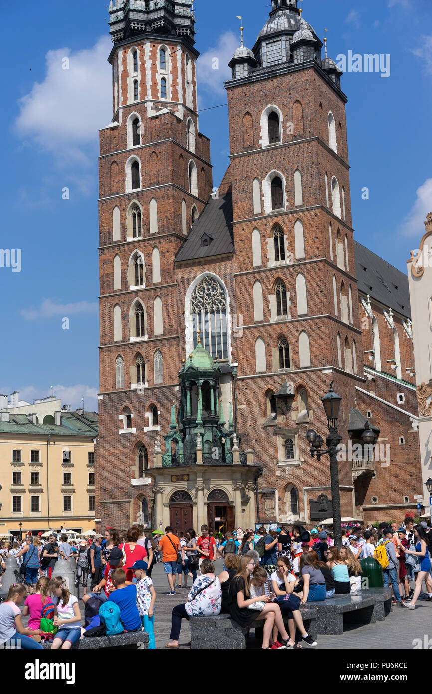 St Mary S Basilica Main Square Krakow Poland Europe Stock Photo Alamy