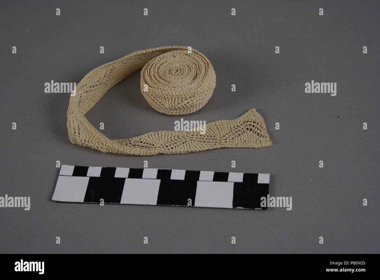 Ecru Cotton Lace 45mm - Circles Ecru Cotton Lace 45mm - Circles