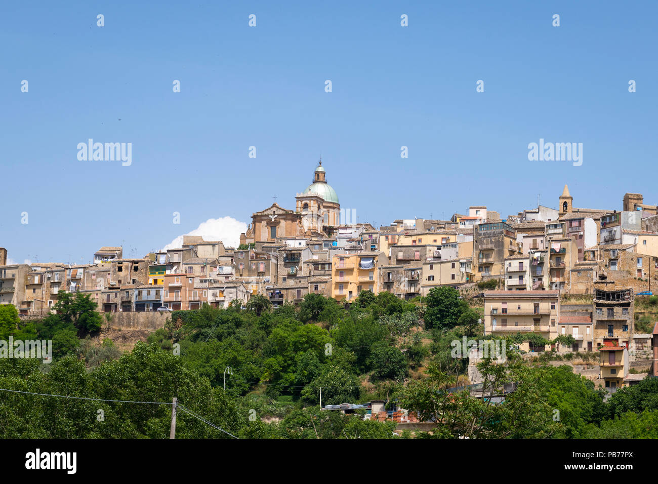Italy Sicily Piazza Amerina Colle Mira Hill ancient hilltop city 700m sea level 7/8th century BC BCE cityscape panorama Baroque Cathedral dome Stock Photo
