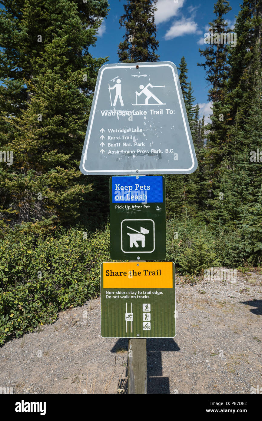 Watridge Lake Trail sign, Spray Valley Provincial Park, Kananaskis, Alberta, Canada Stock Photo