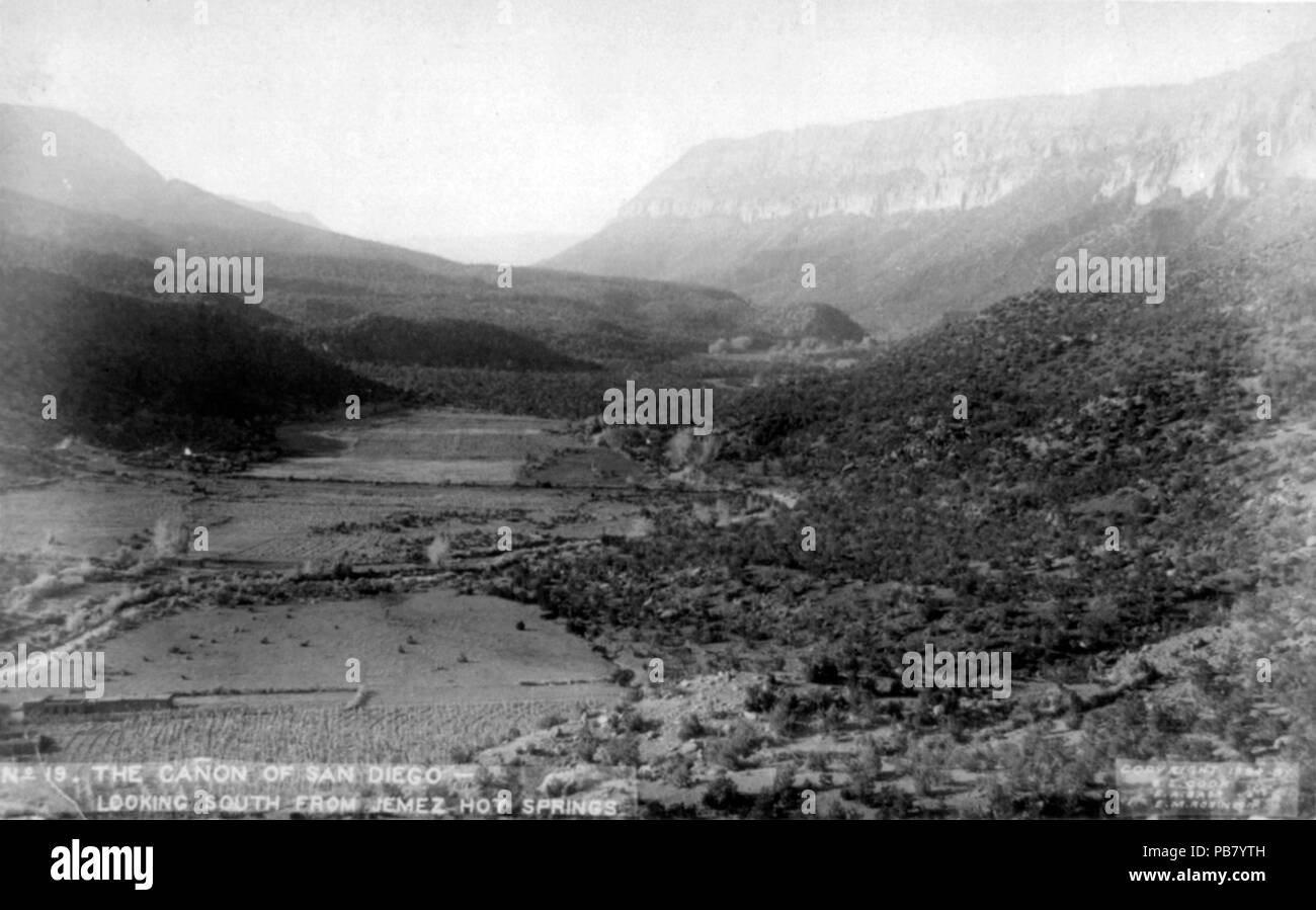 1622 The Cañon of San Diego, New Mexico looking south, 1884 cph