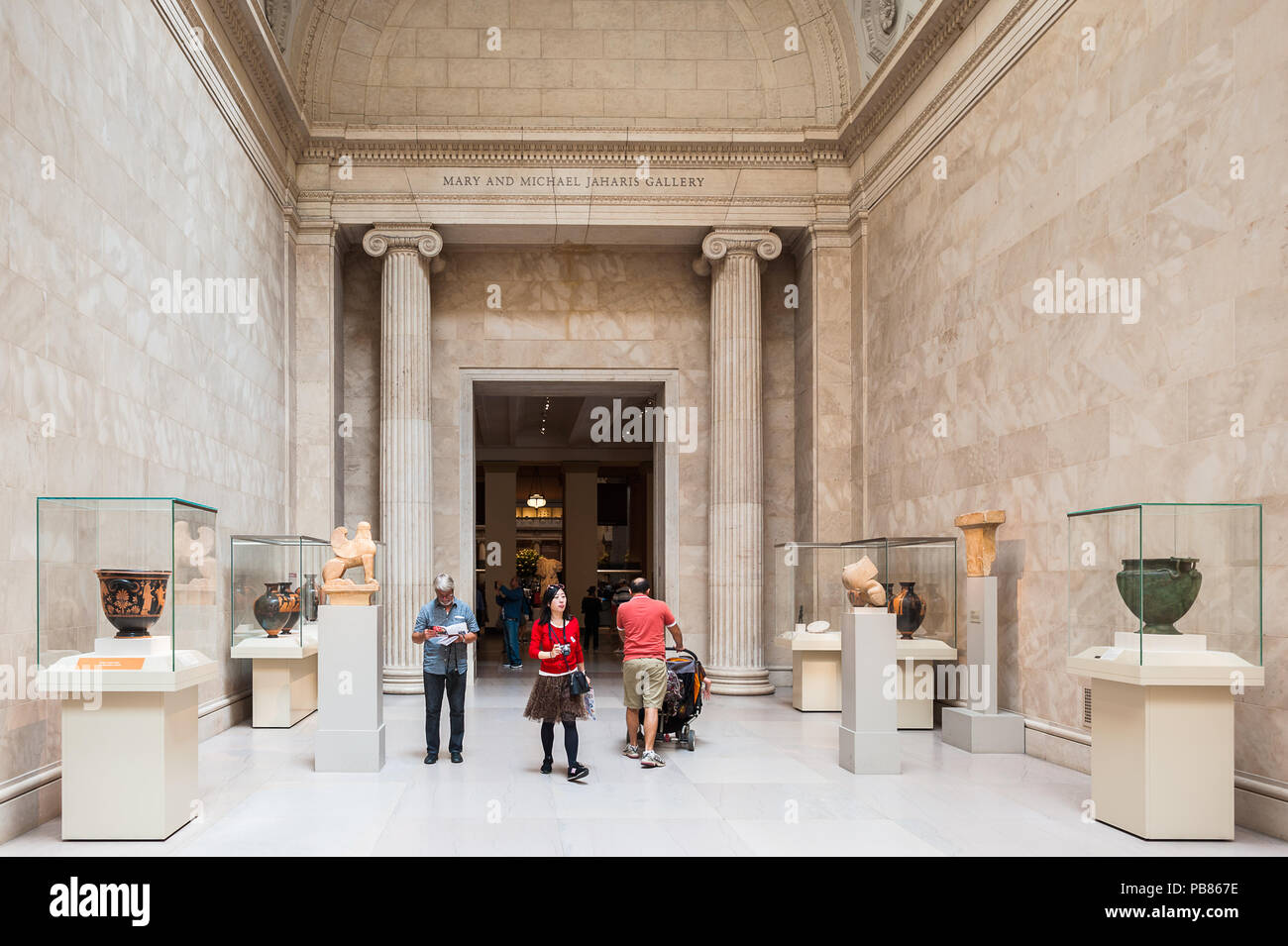 NEW YORK, USA SEP 25, 2015 Metropolitan Museum of Art (the Met), the