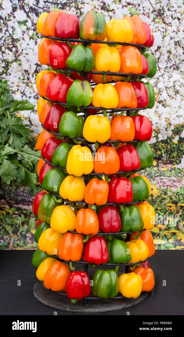 Red green orange peppers hi-res stock photography and images - Alamy
