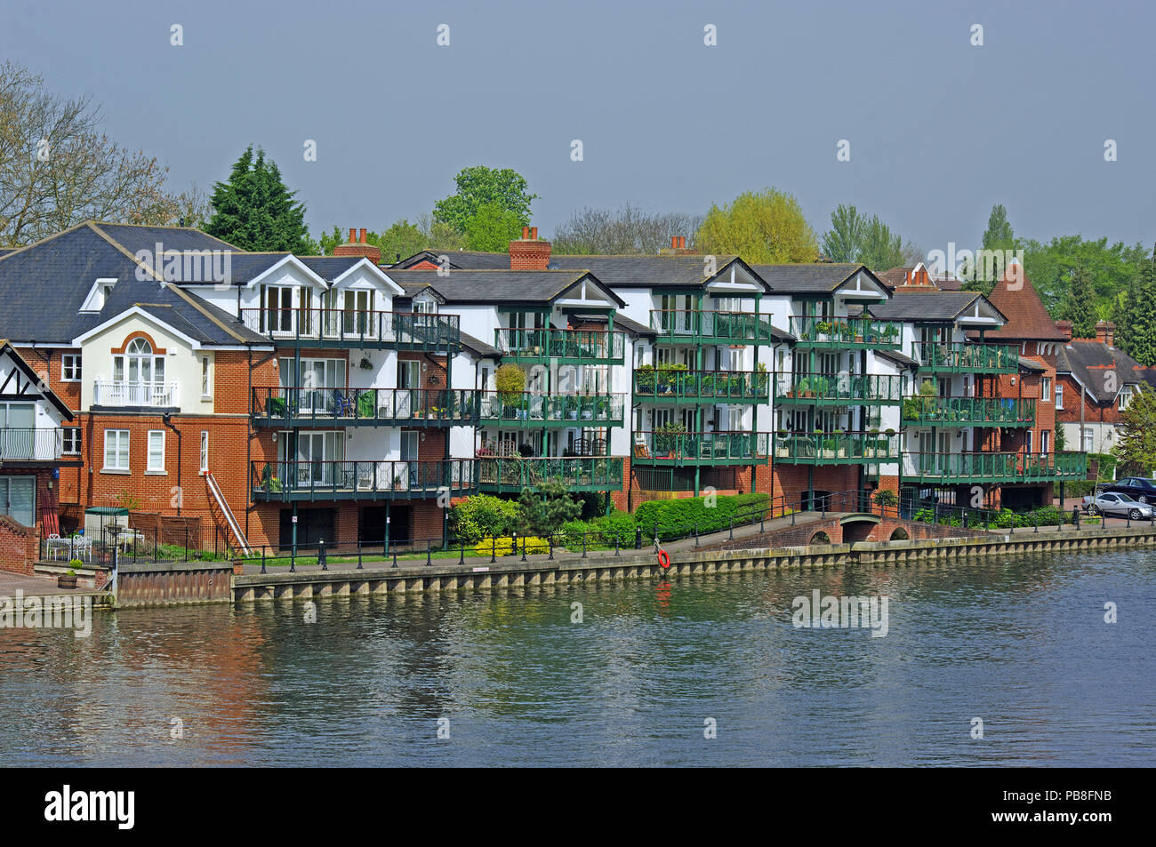 Apartments. Flats by, River Thames, Maidenhead, Birkshire Stock Photo