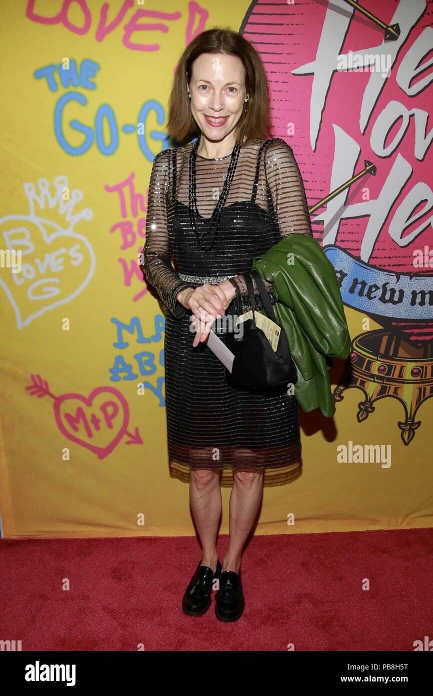New York, NY, USA. 26th July, 2018. Veanne Cox at arrivals for HEAD OVER HEELS Opening Night on Broadway, Hudson Theatre, New York, NY July 26, 2018. Credit: Jason Mendez/Everett Collection/Alamy Live News Stock Photo