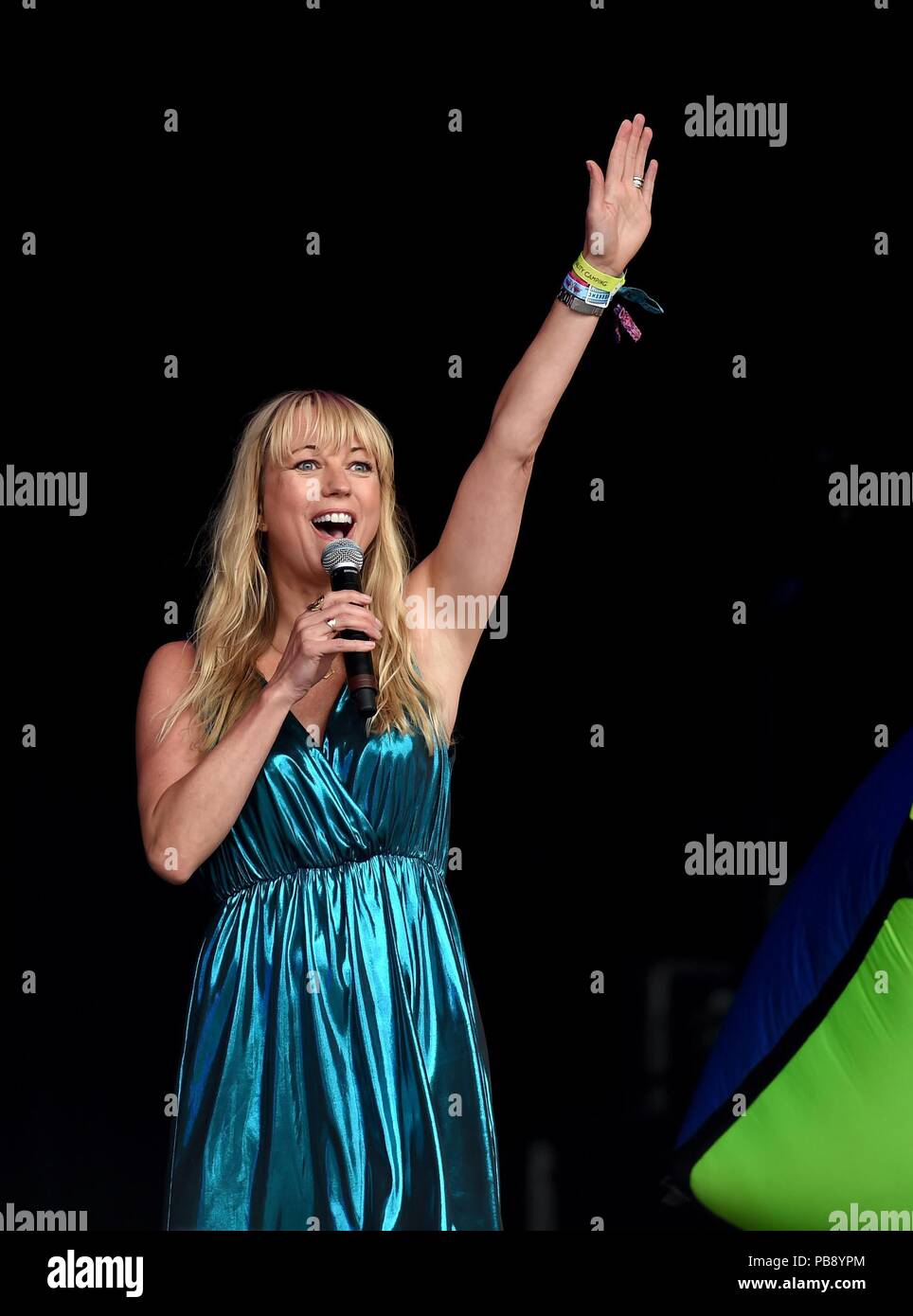 Sara Cox, DJ Sara Cox at Camp Bestival 2018. Credit: Finnbarr Webster/Alamy Live News Stock Photo