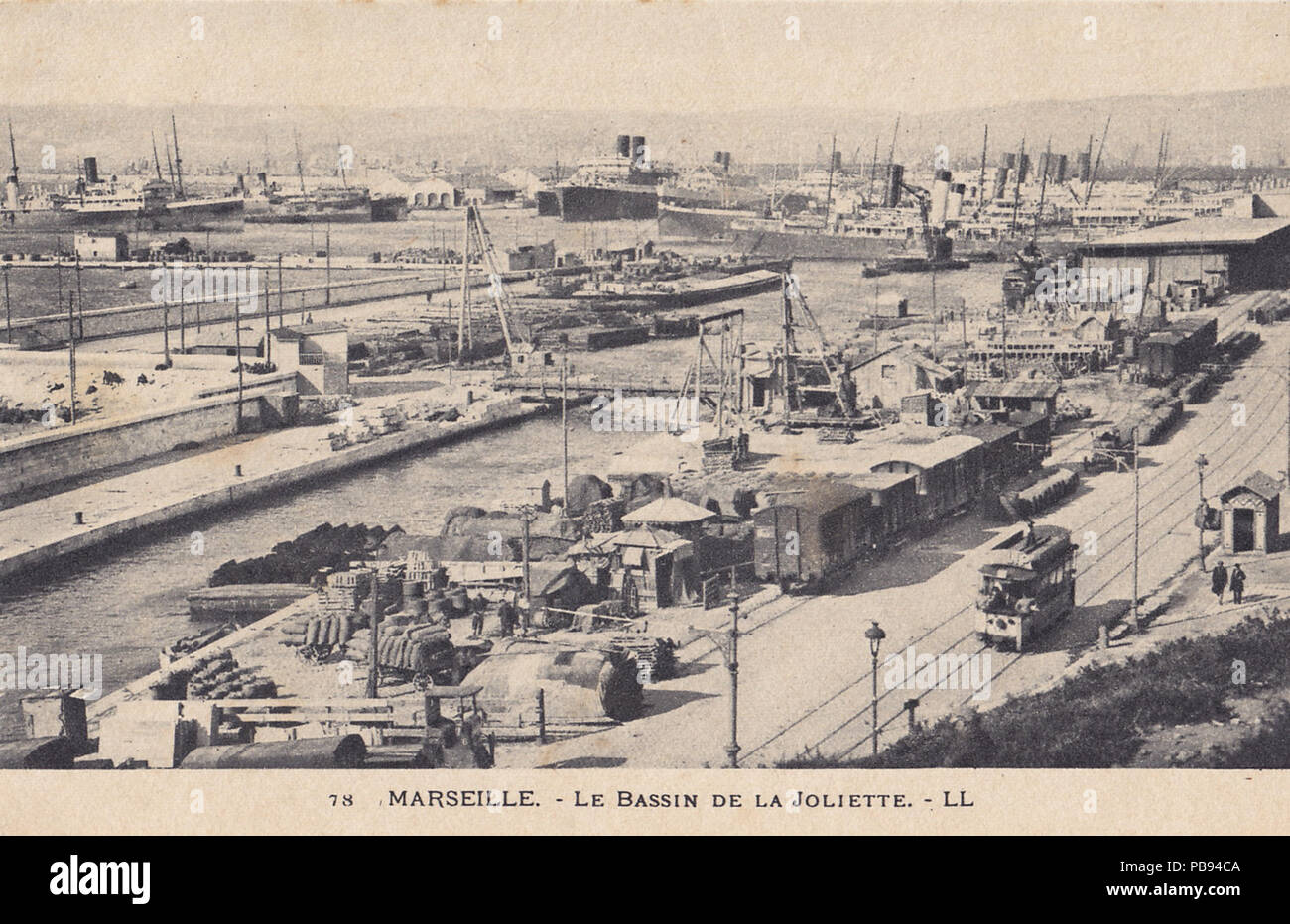 Marseille. Entrée du port de la Joliette - Digital Commonwealth