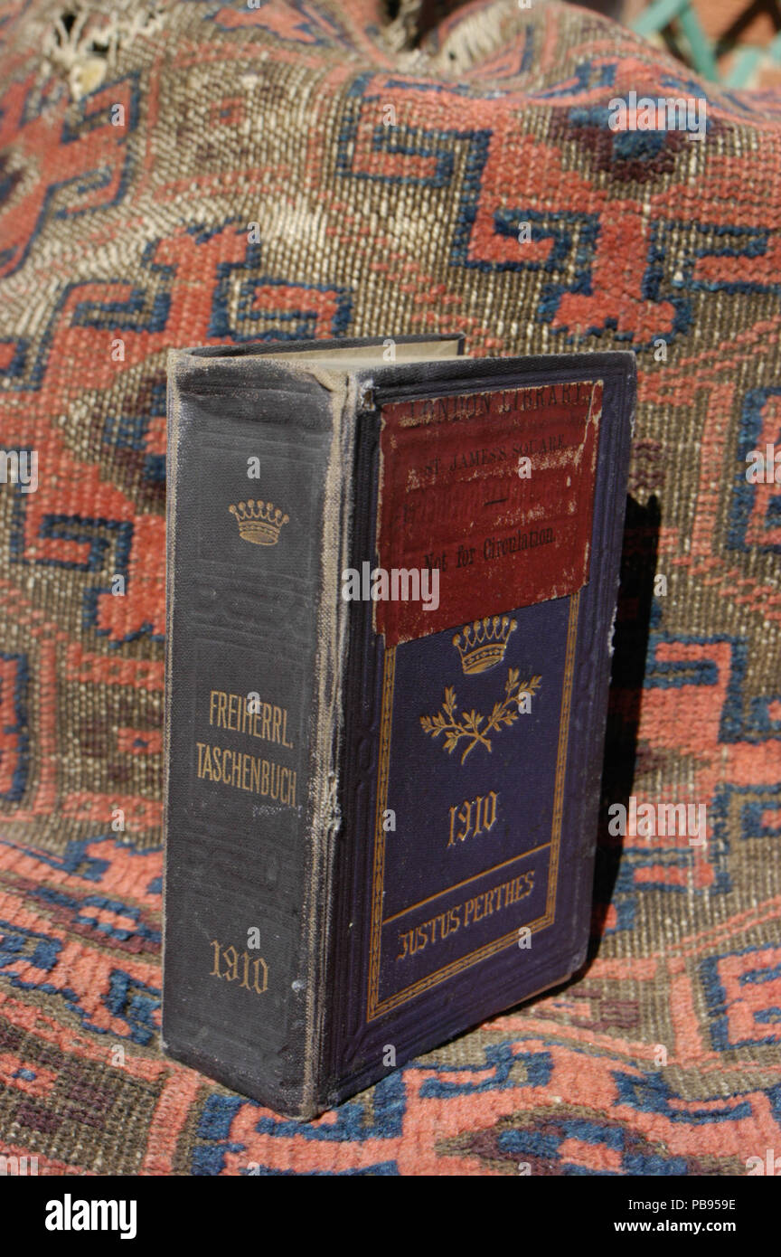 932 London Library book, Gothaisches Genealogisches Taschenbuch der Freiherrlichen Häuser, 1910, Justus Perthes, Gotha Stock Photo