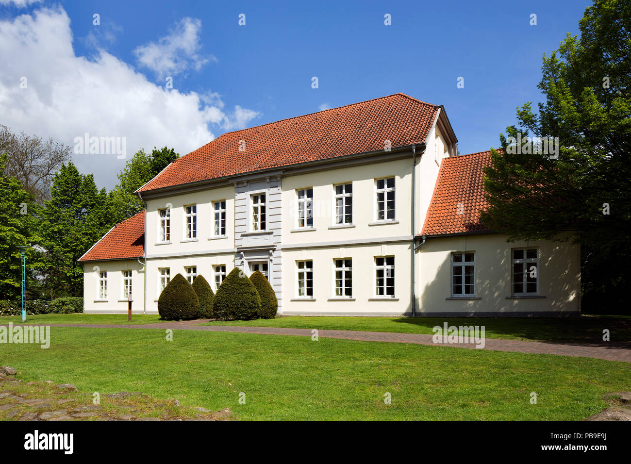 Former Oldenburg district court of 1806, later seat of the office administration, dwelling of the office captain and cadastre Stock Photo