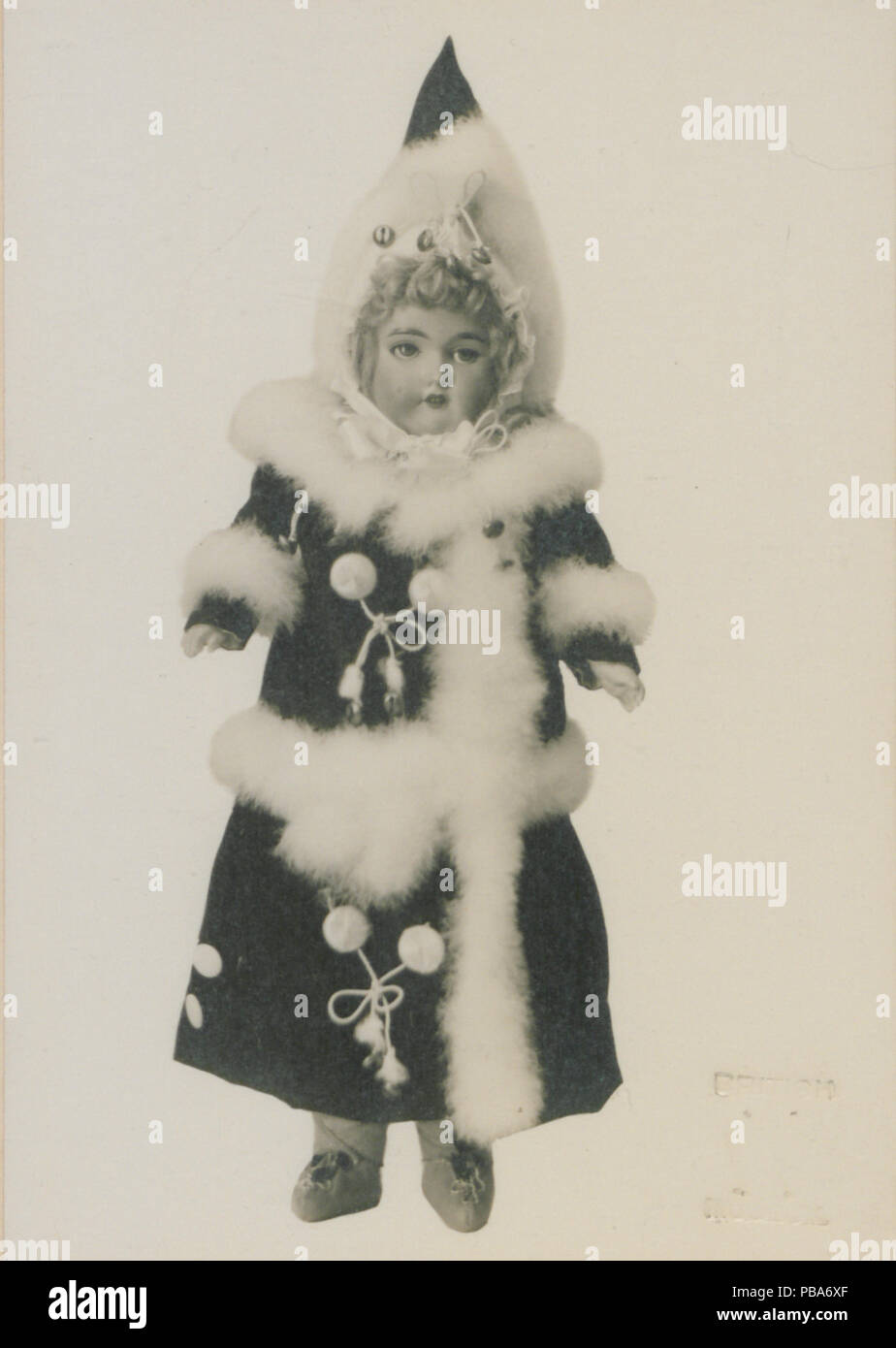 1066 Mrs Santa Claus doll (HS85-10-30307) Stock Photo