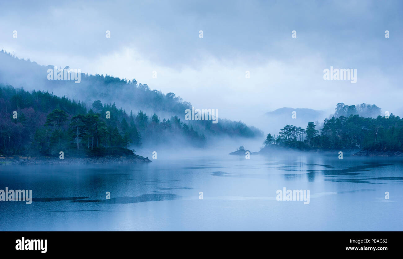 Loch Beinn a Meadhoin in the mist, Inverness, Scotland, December 2013. Stock Photo