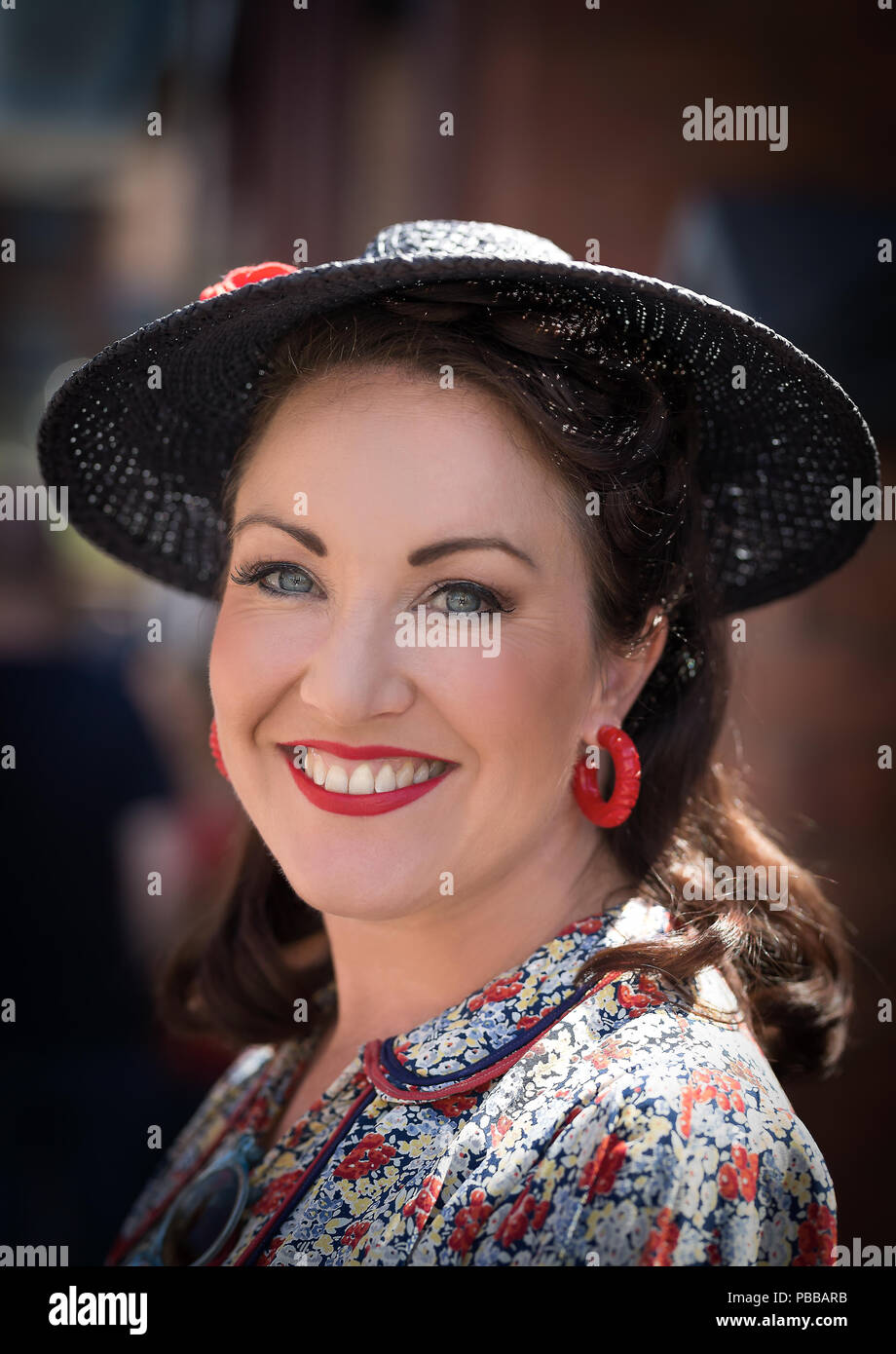 1940s fashion model woman hi-res stock photography and images - Alamy