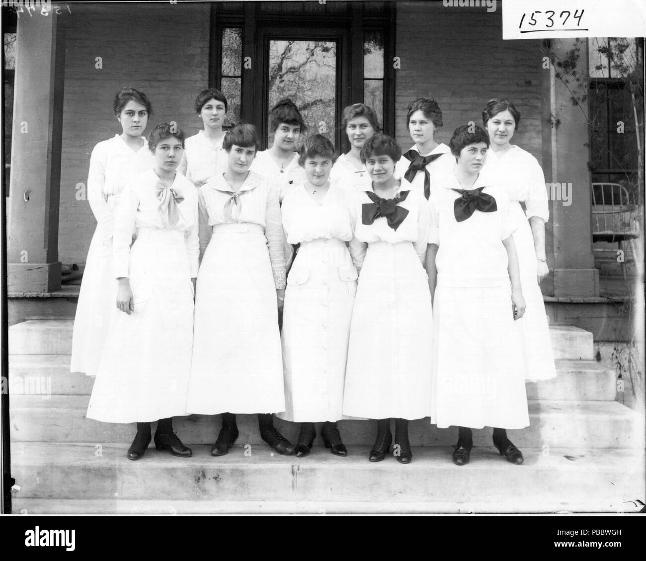 1147 Oxford College domestic science group portrait 1916 (3200515176) Stock Photo