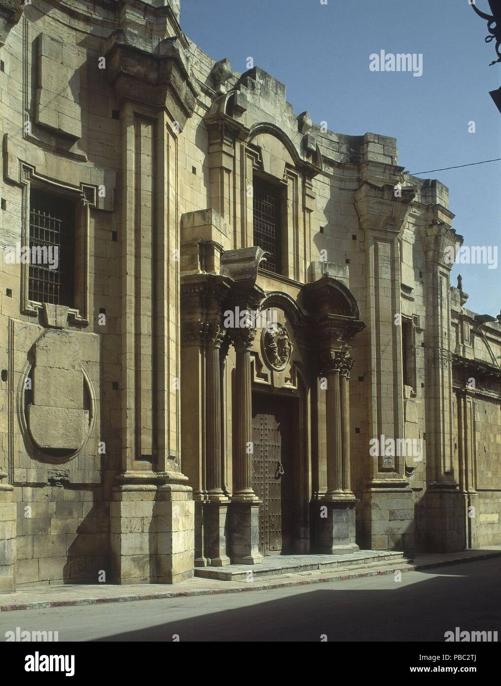 IGL STAS JUSTA Y RUFINA FACHADA. Location IGLESIA DE LAS SANTAS