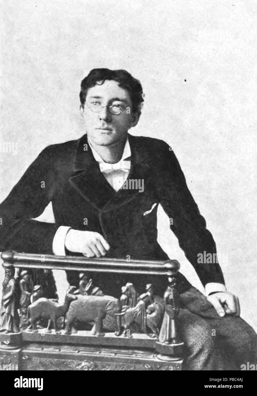 1193 Picture of Lloyd Osbourne Stock Photo Alamy