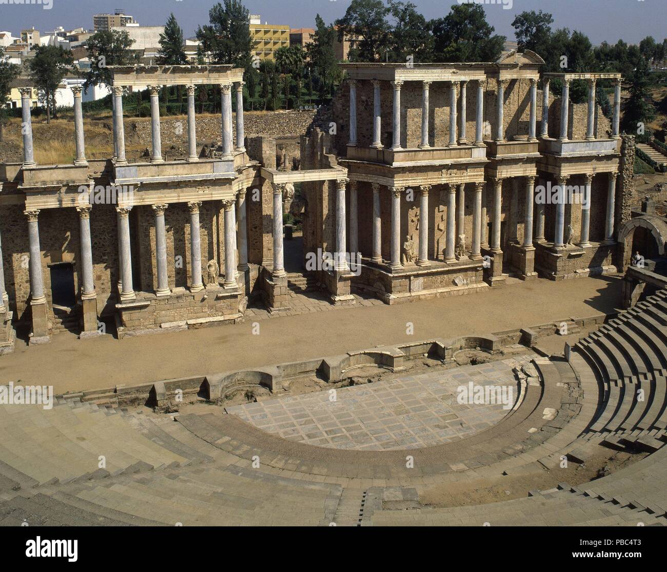 VISTA DE LA ESCENA CON LA ORCHESTRA Y EL GRADERIO DIVIDIDO EN SECTORES - SIGLO I AC. Location: TEATRO ROMANO-EDIFICIO. Stock Photo