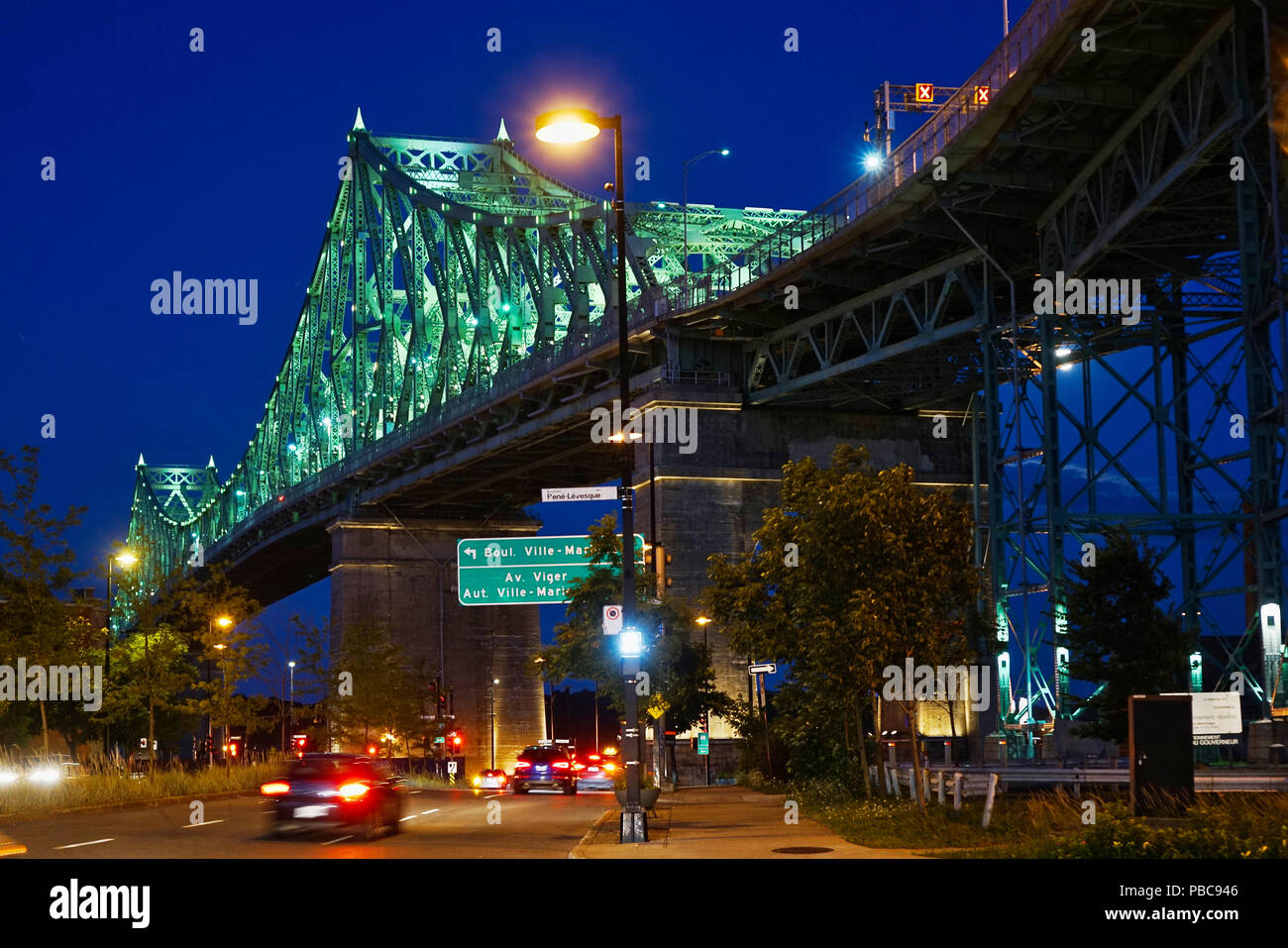Montreal, Canada, July 26, 2018. Nightime shot of Jacques-Cartier bridge.Credit Mario Beauregard/Alamy Live News Stock Photo