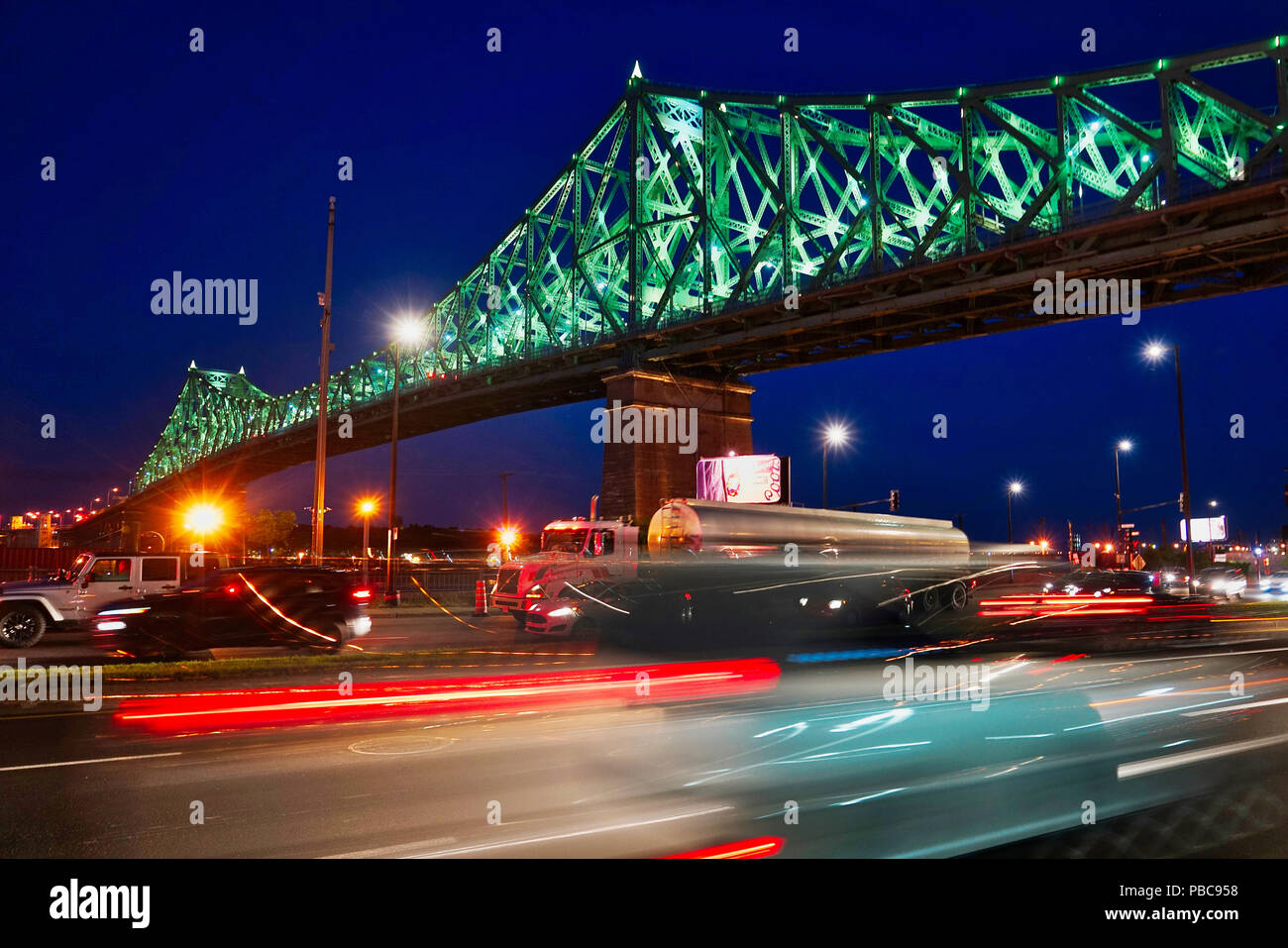 Montreal, Canada, July 26, 2018. Nightime shot of Jacques-Cartier bridge.Credit Mario Beauregard/Alamy Live News Stock Photo
