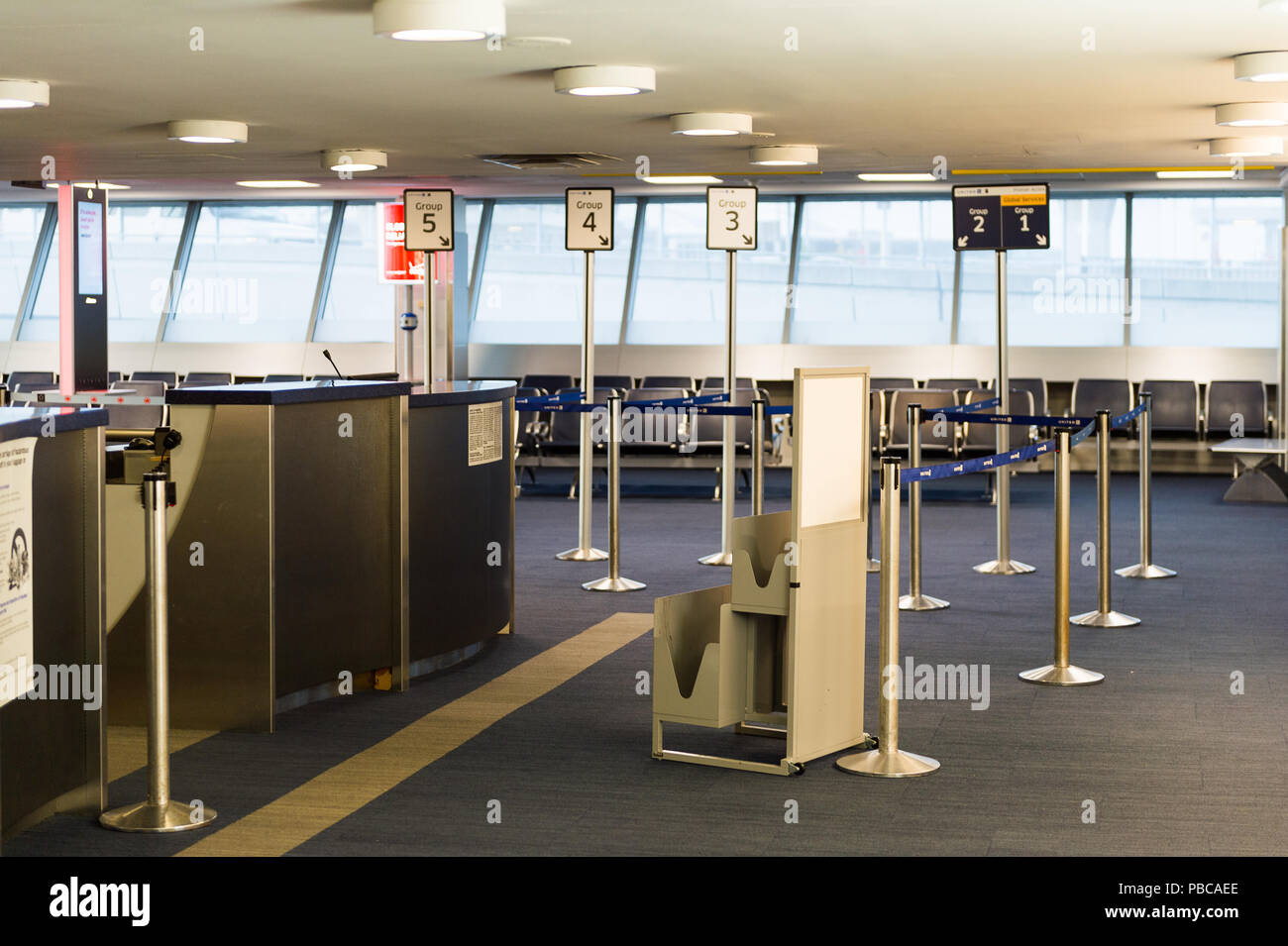 NEW YORK, USA - SEP 26, 2015: Waiting area of the John F. Kennedy ...