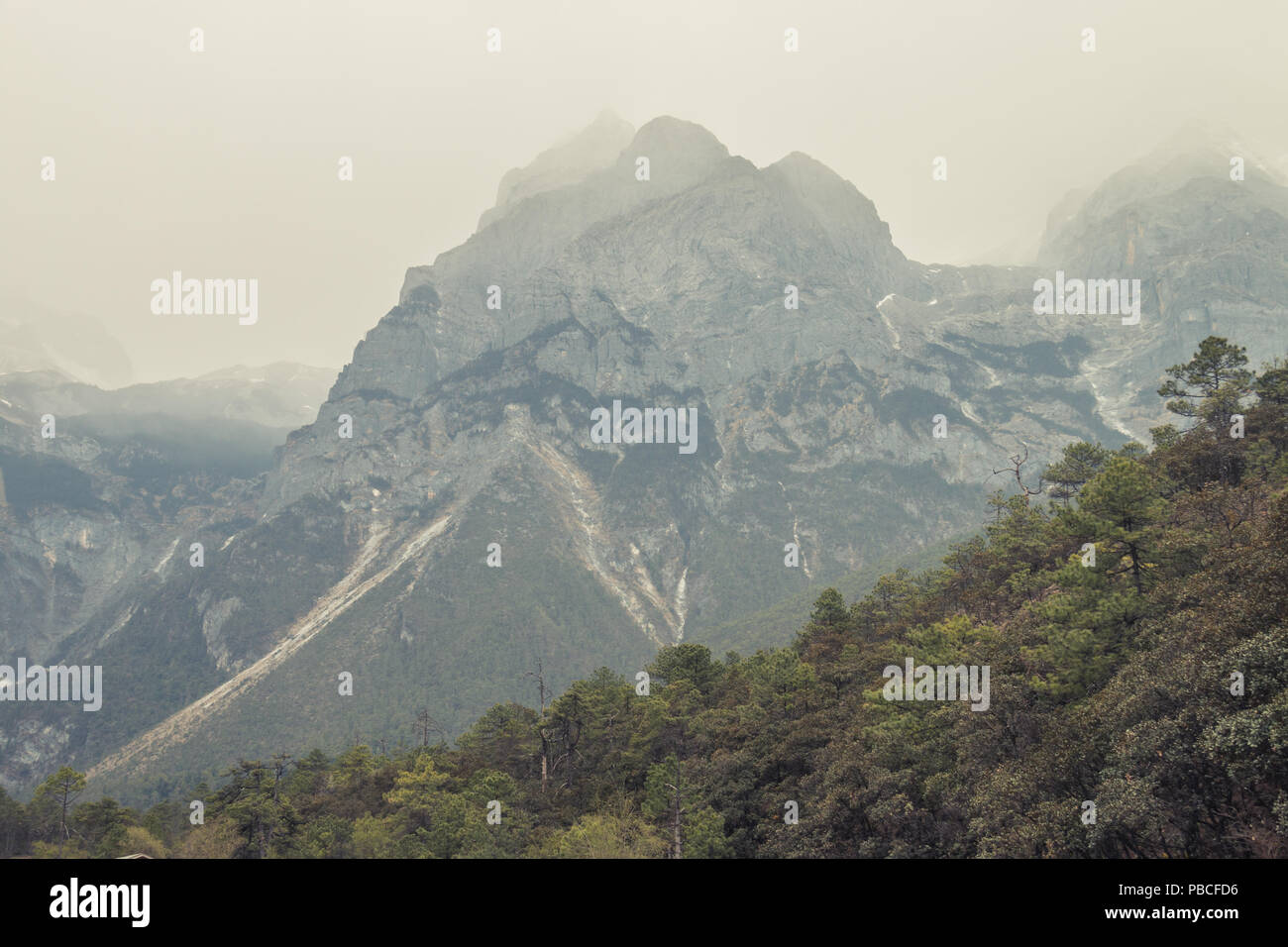 Yulong Snow Mountain, Lijiang, Yunnan, China Stock Photo